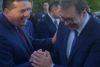 STEVANDIĆEVA PORUKA VUČIĆU Spomenici se ne podižu kritičarima već stvaraocima