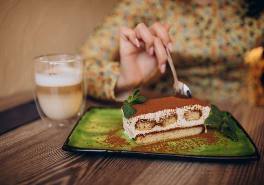 Ljetni desert bez jaja: Tiramisu s kajsijama je gotov za samo 15 minuta