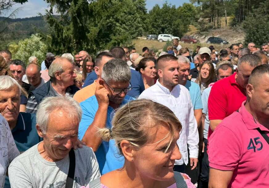 FOTO: USTUPLJENA FOTOGRAFIJA