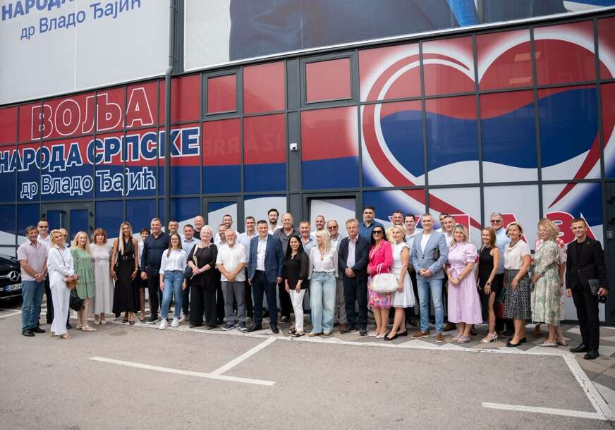 FOTO:  USTUPLJENA FOTOGRAFIJA
