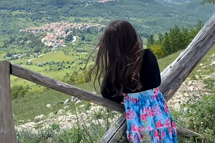 (VIDEO) „SMUČILA NAM SE NAŠA ZEMLJA“ Mladi bračni par otkrio zašto se preselio u Italiju, pogledajte koliko ih koštaju režije, vrtić i hrana