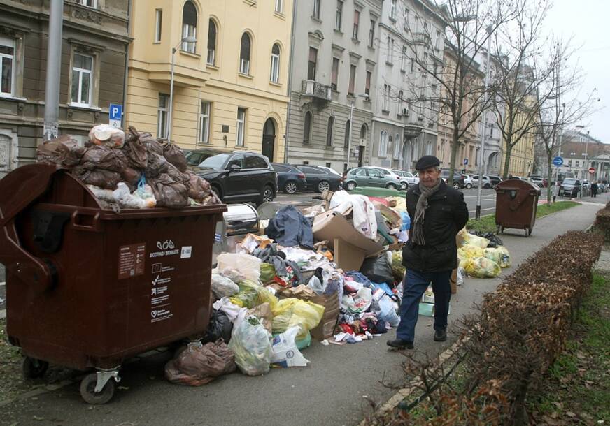 3. DAN ŠTRAJKA Po Zagrebu trče pacovi, đubre razbacano unaokolo