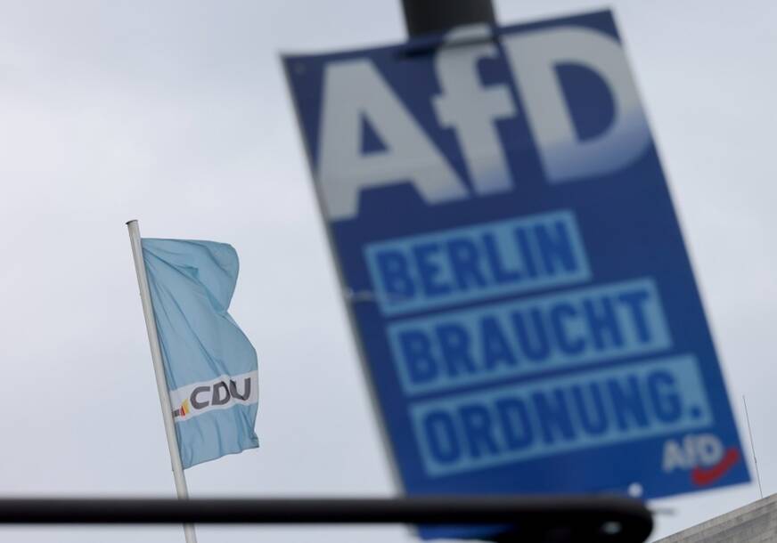 FOTO: HANNIBAL HANSCHKE/EPA