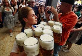 POČINJE 191.OKTOBERFEST Milioni ljudi stižu u Minhen, a ove godine uvode nikad strože mjere bezbjednosti