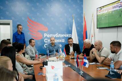(FOTO) "Naši poslanici neće ćutati" Kandidati Republičke stranke Srpske na skupu u Loparama najavili uspjeh na izborima