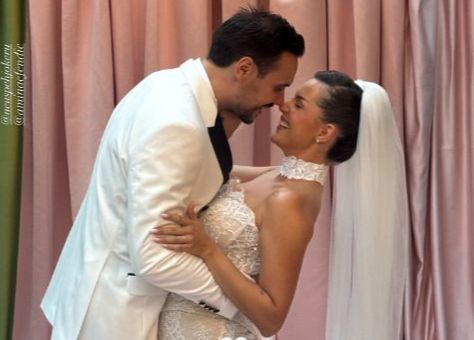 (FOTO) Izgovorili sudbonosno "da": Influenserka Amina Efendić i glumac Nikola Gajić krunisali ljubav brakom