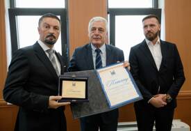 (FOTO) Predsjednik RSS i većinski vlasnik TRB Slavenko Ristić u Bratuncu: Principe dobrog poslovanja TRB želimo da PRENESEMO na cijelu Republiku Srpsku