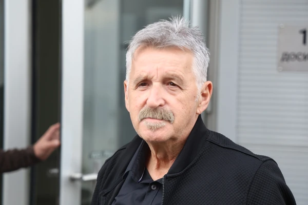 "Normalno da ću da ih grlim, neću muškarce" Bosanca OPKOLILE ŽENE ispred studija "Pinkovih zvezda"
