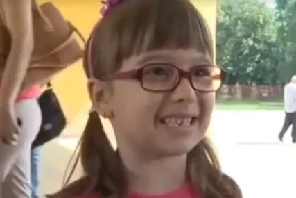 (VIDEO) "Gdje si legendo" Djevojčica Leontina iz Banjaluke prije 10 godina NASMIJALA REGION, pa sada ponovo oduševila javnost