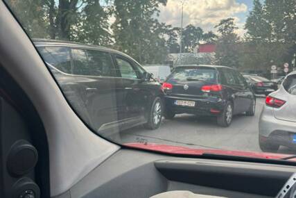 Stvaraju se gužve: Saobraćajka u blizini Kampusa u Banjaluci