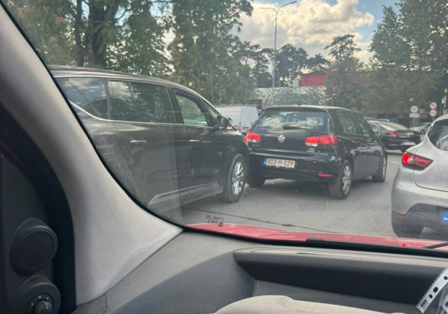 Stvaraju se gužve: Saobraćajka u blizini Kampusa u Banjaluci