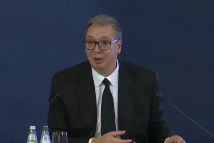 "Sutra ću Ani Brnabić predati dužnost" Vučić PODNIO OSTAVKU na funkciju predsjednika Srbije