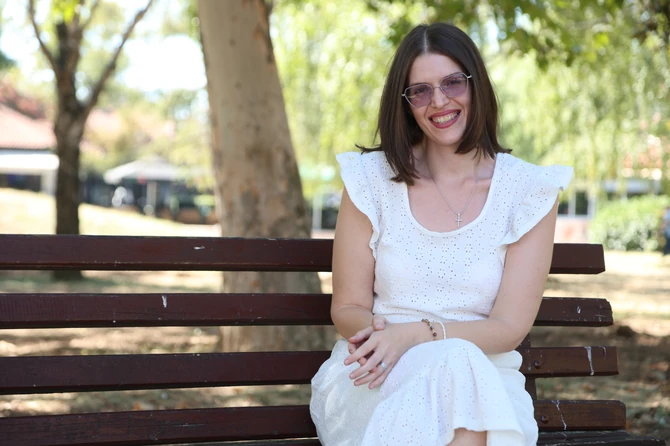 (VIDEO) "MAMA, IDI KUĆI, JA ĆU UMRIJETI“ Aleksandra je u 31. godini ostala bez debelog crijeva, dobila sepsu, pa preživjela ono što uspije samo 1 ODSTO LJUDI 