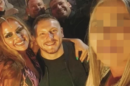 (FOTO) „Zar je moguće da nam ovo bude posljednja slika“ Atina Ferari se uslikala sa Goranom Maksimovićem na vašaru neposredno prije nesreće