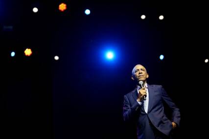 (VIDEO) Obama uputio DRAMATIČNO UPOZORENJE: Ako ne preuzmemo kontrolu nad AI, posljedice mogu biti opasne