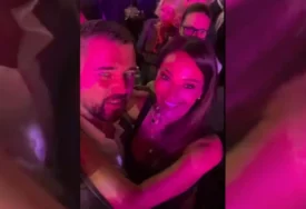 (VIDEO) "SVE DRUGO JE FEJK, RAČUNAJ NA MENE" Ceca i Aco Kos uživali na proslavi Blica, poljupci i zagrljaji pljuštali poput kiše