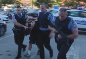 (VIDEO) Uhapšen u akciji "Dementor": Đorđe Koprena (22) sproveden u Tužilaštvo