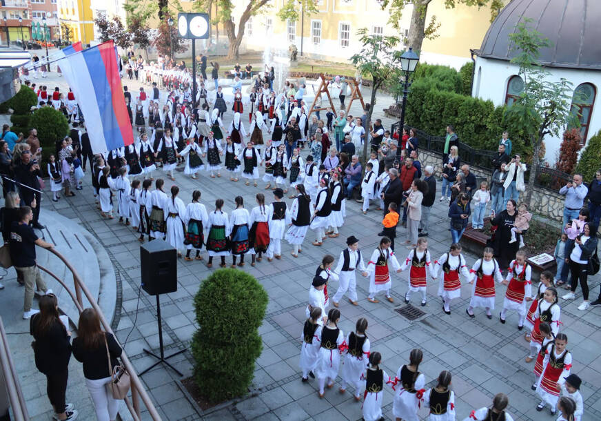 Dječija smotra folklornog stvaralaštva u Derventi