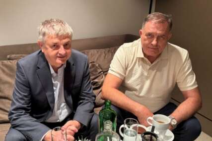 (FOTO) NA KAFI S GENERALOM Dodik se zaputio u Izrael, u Atini imao važan sastanak, a sutra se sastaje s partijarhom