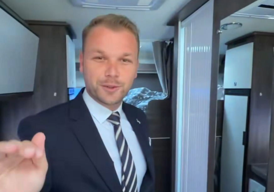 (VIDEO) Stanivuković objavio snimak iz kampera „Dug put za Foču, Višegrad, Rudo, pa opet Banjaluka"