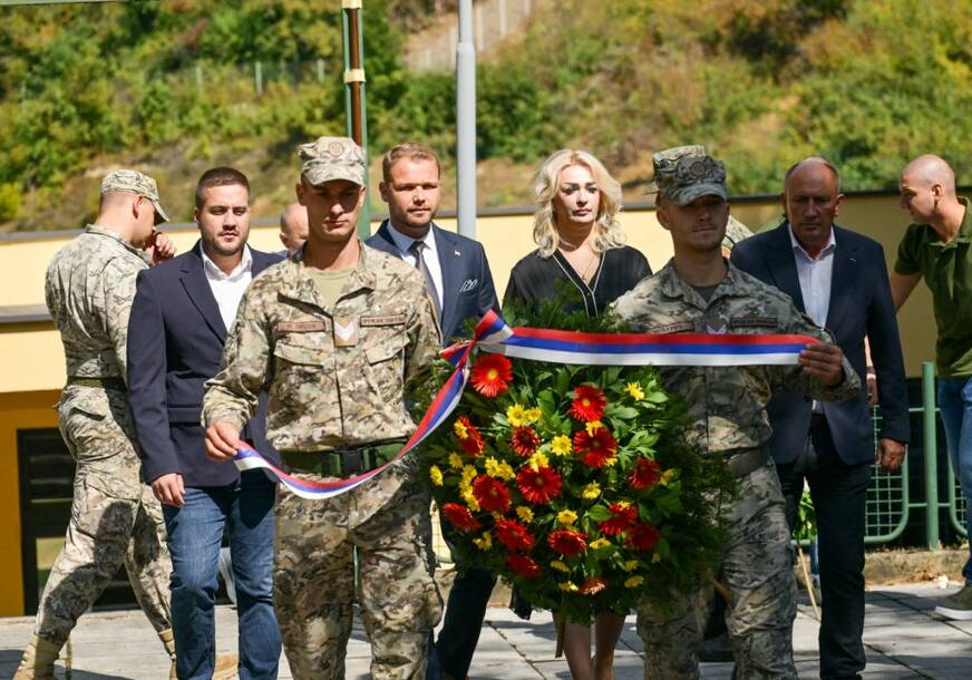 (FOTO) "Da se prisjetimo naših heroja i da im zahvalimo" Stanivuković na obilježavanju 35 godina od formiranja Druge krajiške brigade