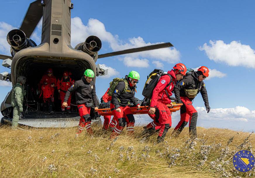 (FOTO) Kad je svaka sekunda važna: Gorska služba spasavanja i EUFOR zajedno uvježbavali najteže scenarije
