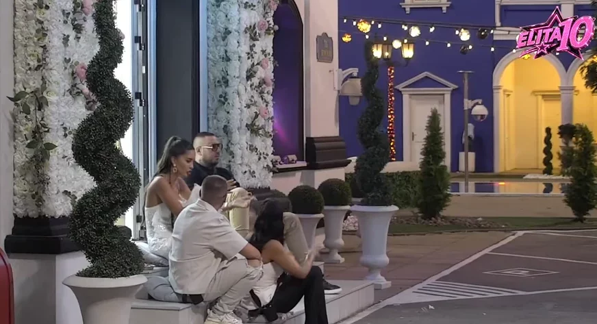 Anđela raskrinkala Aneli: Dok se ljubila sa Đukićem, pogledom tražila Cara