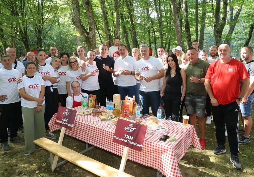(FOTO) "Znamo da radimo, ali i da uživamo" SPS FEST pokazao koliko vrijede druženje, prijateljstvo i zajedništvo