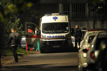 TINEJDŽER (16) UPUCAN U VRAT Igrao se vatrenim oružjem, pa slučajno opalio