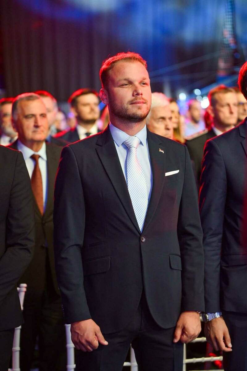FOTO: USTUPLJENA FOTOGRAFIJA