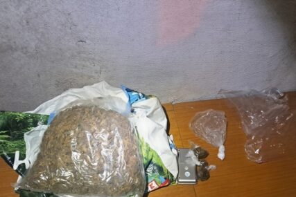 Akcija "Kaciga" u Zvorniku: Uhapšene 2 osobe, u pretresima pronađeno skoro kilogram droge
