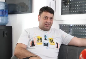 „SVE JE BILA ŠALA“ Frizer Ilija Pečenica otkrio šta se zapravo desilo sa Uroševom kosom i progovorio o Aneli i Ani Nikolić