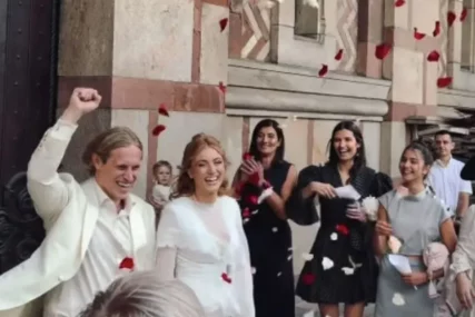 (FOTO) Rekla da biznismenu iz Madrida: Udala se glumica iz serije "Tvrđava"