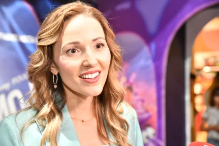 "MOJE UZBUĐENJE JE SPLASNULO BRZO" Jelena Đoković doživjela ogroman šok kada je čitala čuvenu knjigu, evo šta je izjavila