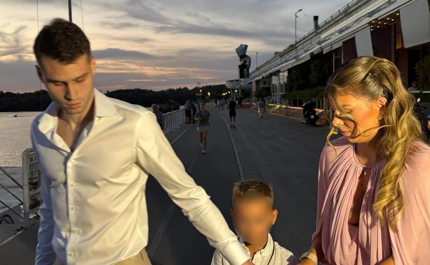 Brat Filipa Živojinovića stigao na veliko slavlje: Mario sa suprugom i Prijinim sinom privukao sve poglede