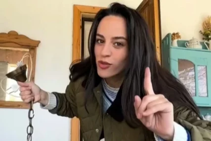 (FOTO) OTKRILA TAJNI SASTOJAK Kćerka Jovana Memedovića pravi zimnicu, zavrnula rukave u kuhinji samo tako