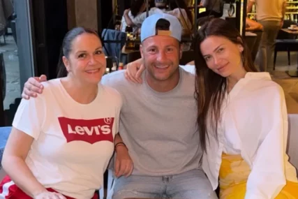 (FOTO) MILICA PAVLOVIĆ DOČEKUJE VELIKU PORODIČNU RADOST Pjevačica otkrila da joj je Saša Stamenković brat, stižu i prinove