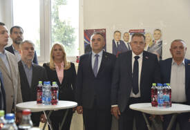 "Penzije će biti isplaćene pred izbore" Dodik na tribini u Dragočaju najavio izbornu pobjedu