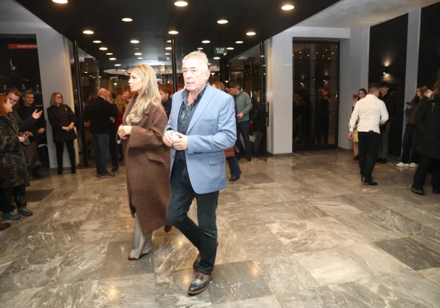 Mima Karadžić samo jednom rekao „da“: Glumac pobjegao od braka sa 35 godina mlađom