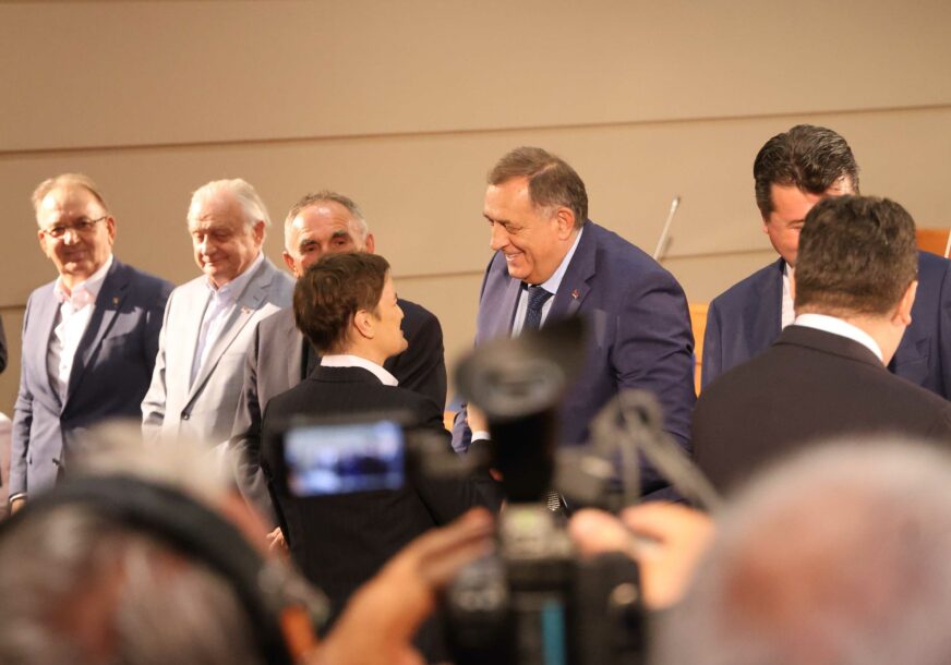 Dodik ponosan na saradnju sa Vučićem "Nismo se posvađali ni zbog Zvezde i Partizana"