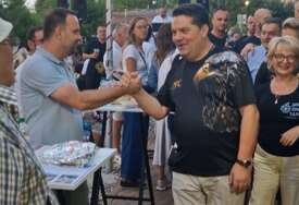 (VIDEO, FOTO) Na poziv Ujedinjene Srpske: Veliki broj Banjalučana na promociji projekta čistog Vrbasa i Banjaluke kao druge srpske prestonice