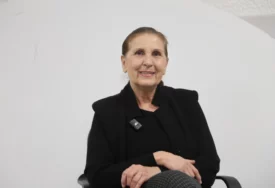 OLGA ODANOVIĆ SE PODVRGLA ESTETSKOJ PROMJENI Radio Mileva iznenadila novim izgledom
