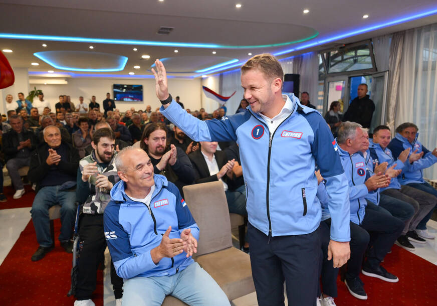 (FOTO) Tribina PSS u Gacku „To je naš program i to ćemo SIGURNO uraditi“