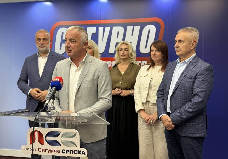 (FOTO) „Droga se valja po institucijama“ Borenović i Stanić traže hitnu istragu da li su službena vozila Vlade zloupotrijebljena za šverc narkotika