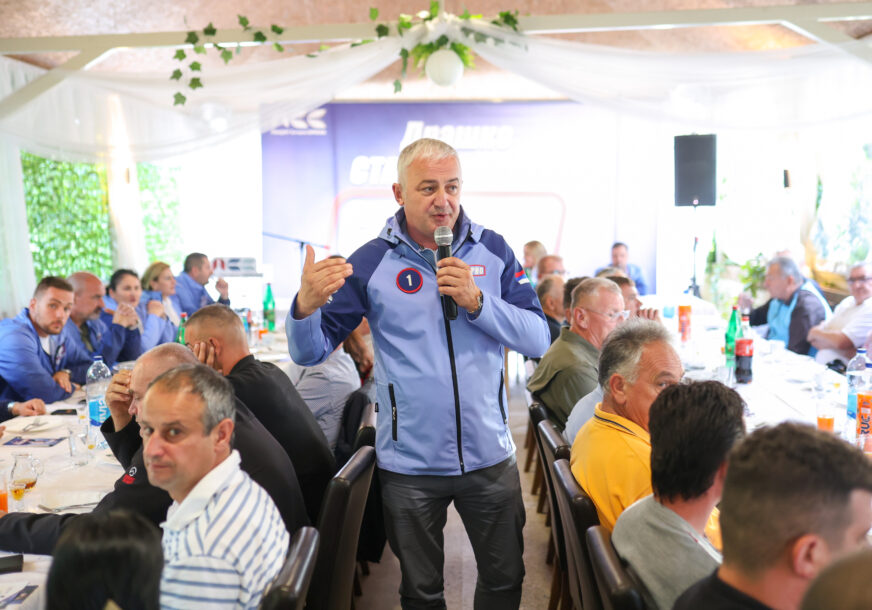 FOTO: USTUPLJENA FOTOGRAFIJA