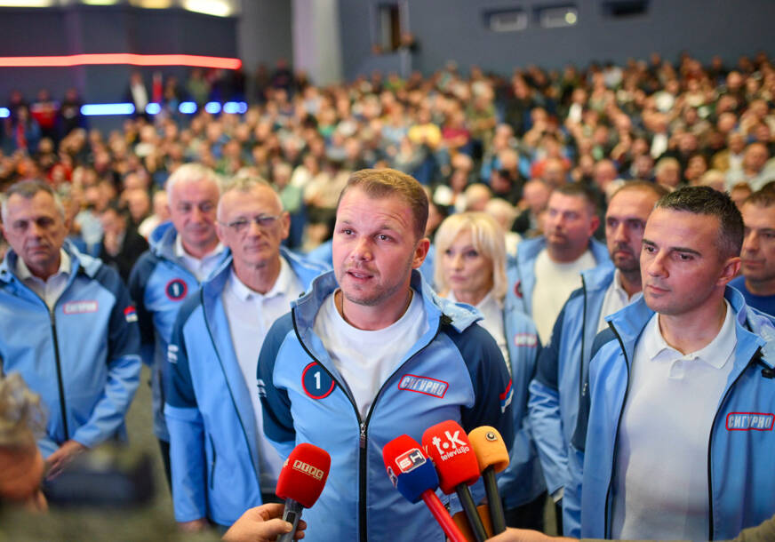 (FOTO) Stanivuković i PSS u Gradišci „Kapaciteti će uskoro biti mali za ono što DONOSIMO građanima“
