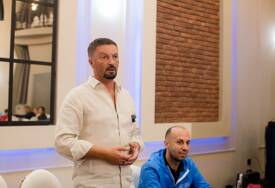 (FOTO) Slavenko Ristić u Dvorovima kod Bijeljine: Vrijeme je da privreda VODI POLITIKU, a ne politika privredu
