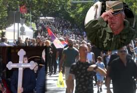 (VIDEO, FOTO) SAHRANJEN RATKO MLADIĆ UZ POČASNU PALJBU Sin Darko održao govori, prisustvovali političari iz Srpske, ministri iz Vlade Srbije i veliki broj građana