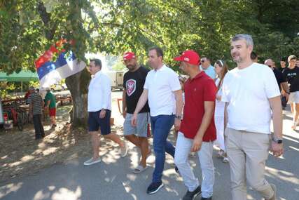 (FOTO) "Bardača je sinonim za gostoprimstvo" Selak posjetio Gastrofest, evo šta je poručio domaćinima