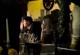 (FOTO, VIDEO) SANJA STANKOVIĆ UHVAĆENA U PROVODU S PJEVAČEM Folkerka im pjevala na uvce, uživali do ranih jutarnjih sati